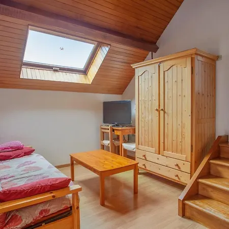 Studio Avec Jardin Amenage Et Wifi A La Garde A 8 Km Des Pistes *