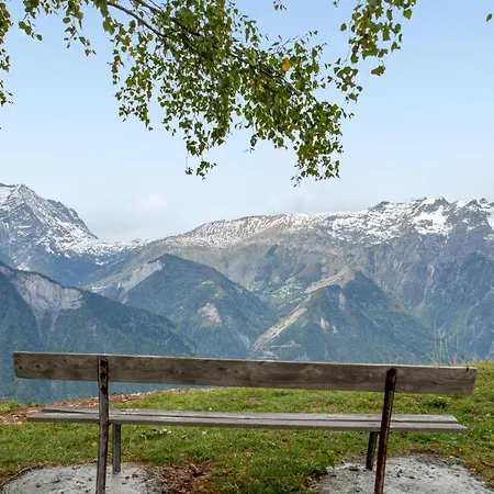 Studio Avec Jardin Amenage Et Wifi A La Garde A 8 Km Des Pistes Appartement *