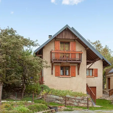 Studio Avec Jardin Amenage Et Wifi A La Garde A 8 Km Des Pistes * La Garde (Isere)